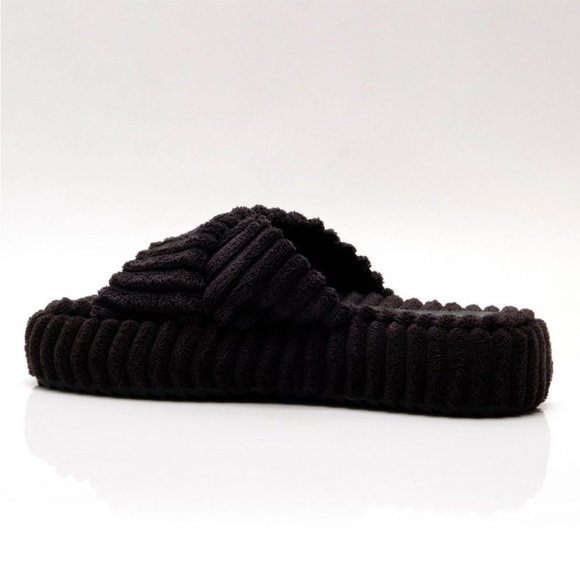 NWT Free People “Two Days In Ibiza” Black Terrycloth Slide Sandals - Picture 3 of 11